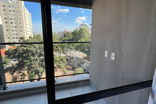 Varanda de apartamento à venda com 1 quarto, 27m² em Pinheiros, São Paulo