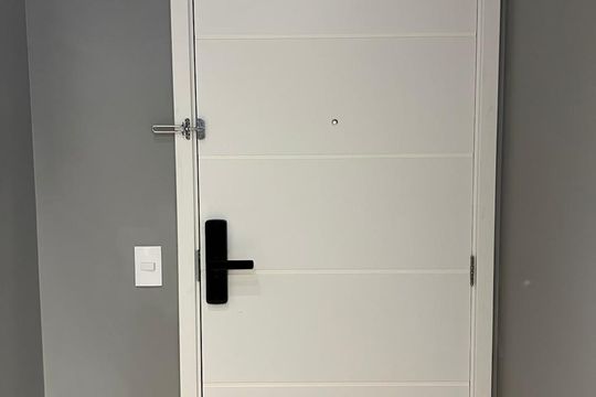 Entrada de apartamento à venda com 1 quarto, 27m² em Pinheiros, São Paulo