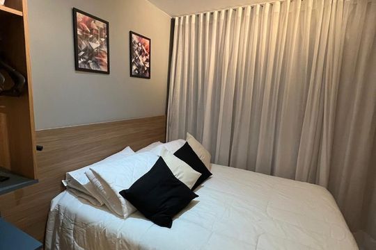 Sala/Quarto de apartamento à venda com 1 quarto, 27m² em Pinheiros, São Paulo