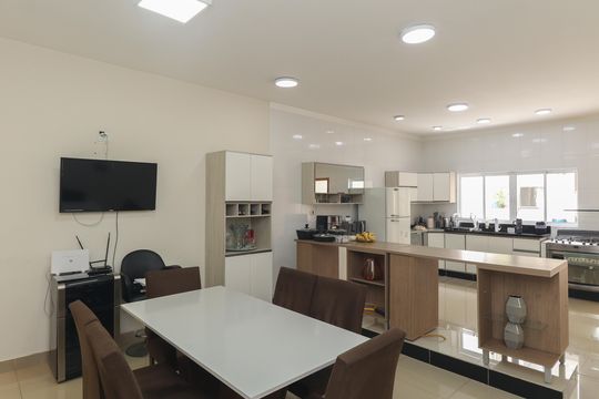 Cozinha de casa para alugar com 4 quartos, 400m² em Jardim Japao, São Paulo
