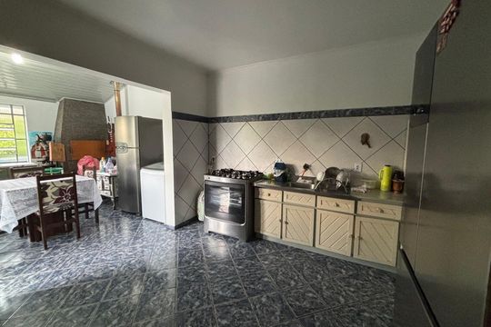 Casa à venda com 2 quartos, 300m² em Santo Afonso, Novo Hamburgo