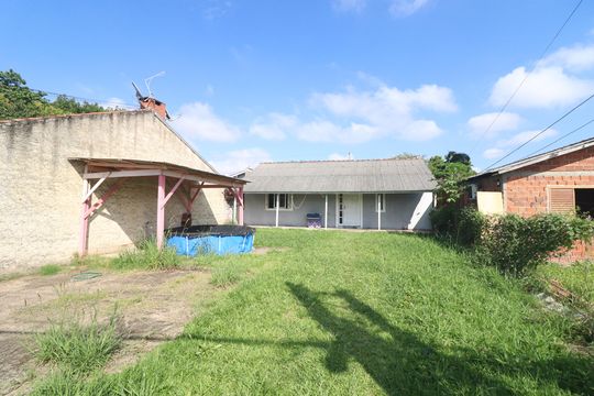 Fachada de casa à venda com 1 quarto, 60m² em Canudos, Novo Hamburgo