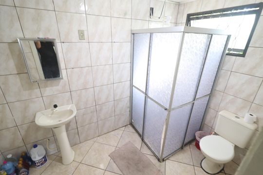 Banheiro de casa à venda com 1 quarto, 60m² em Canudos, Novo Hamburgo