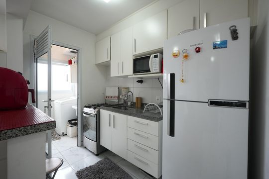Cozinha de apartamento à venda com 1 quarto, 38m² em Liberdade, São Paulo