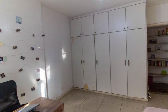Apartamento à venda com 3 quartos, 135m² em Icaraí, Niterói