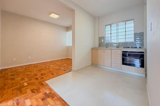 Cozinha de apartamento à venda com 2 quartos, 56m² em Vila Mariana, São Paulo