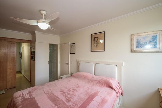 Suíte de apartamento para alugar com 2 quartos, 92m² em Real Parque, São Paulo