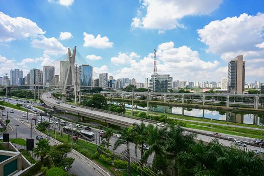 Vista da Suíte de apartamento para alugar com 2 quartos, 92m² em Real Parque, São Paulo