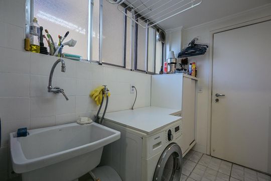 Área de Serviço  de apartamento para alugar com 2 quartos, 92m² em Real Parque, São Paulo