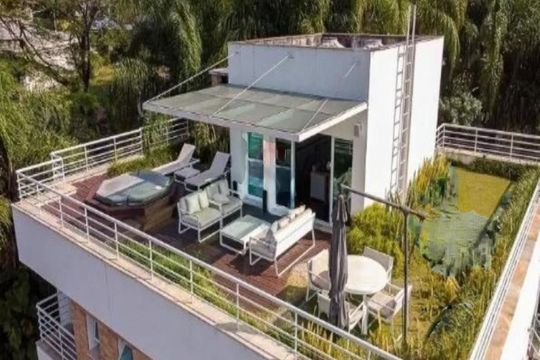 Casa de Condomínio à venda com 4 quartos, 800m² em Jardim Vitoria Regia (Zona Oeste), São Paulo