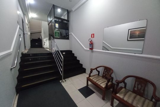 Hall social de apartamento para alugar com 1 quarto, 50m² em Centro, São Vicente