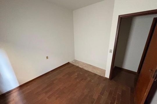 Casa para alugar com 3 quartos, 175m² em Santa Mônica, Uberlândia