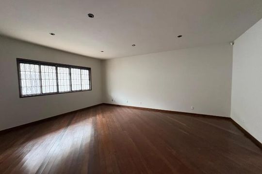 Sala de casa para alugar com 3 quartos, 175m² em Santa Mônica, Uberlândia