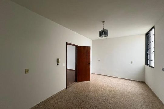 Casa para alugar com 3 quartos, 175m² em Santa Mônica, Uberlândia
