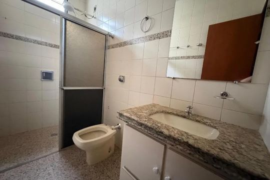 Casa para alugar com 3 quartos, 175m² em Santa Mônica, Uberlândia