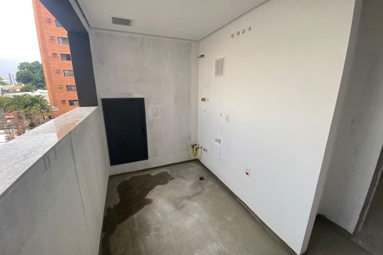Cozinha de apartamento à venda com 4 quartos, 189m² em Vila Uberabinha, São Paulo