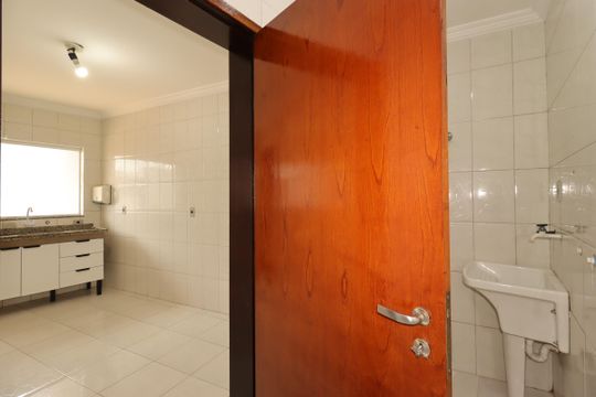Área de Serviço de casa para alugar com 2 quartos, 85m² em Vila Curuçá, Santo André