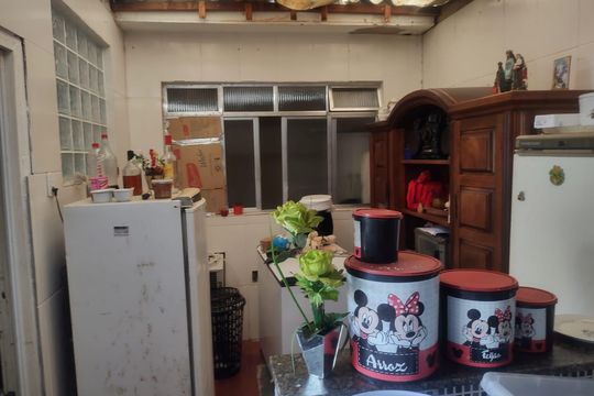 Cozinha de casa de condomínio para alugar com 3 quartos, 137m² em Taquara, Rio de Janeiro