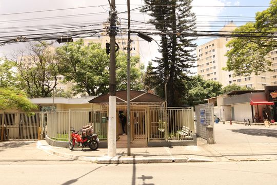 Fachada de apartamento à venda com 3 quartos, 67m² em Parque Paineiras, São Paulo
