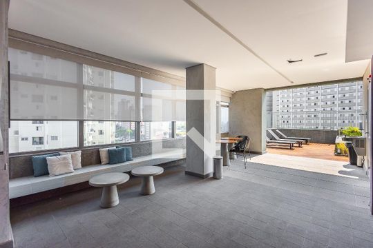Área comum de kitnet/studio à venda com 1 quarto, 26m² em Sumarezinho, São Paulo