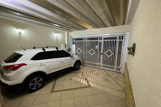 Garagem de casa à venda com 2 quartos, 159m² em Vila Adriana, São Bernardo do Campo