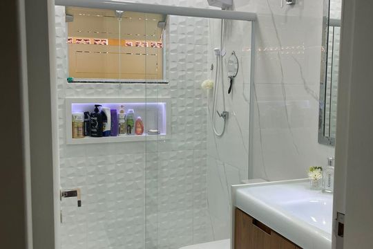 Banheiro de casa à venda com 2 quartos, 159m² em Vila Adriana, São Bernardo do Campo
