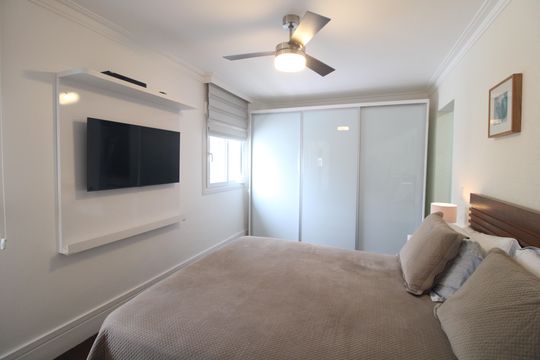 Suíte 2 de casa de condomínio à venda com 4 quartos, 215m² em Interlagos, São Paulo