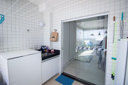 Cozinha e Área de Serviço de apartamento à venda com 3 quartos, 104m² em Europa, Contagem