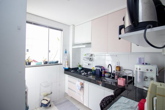 Banheiro Social de apartamento à venda com 3 quartos, 104m² em Europa, Contagem