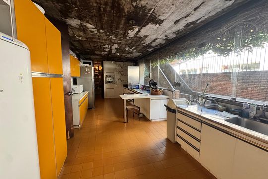 Cozinha  de casa à venda com 4 quartos, 875m² em Jardim Guedala, São Paulo