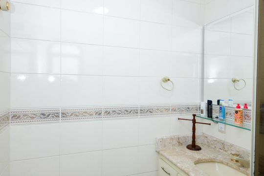 Banheiro da Suíte 2 de apartamento à venda com 3 quartos, 200m² em Vila Rosalia, Guarulhos