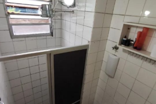 Banheiro de apartamento à venda com 2 quartos, 44m² em Caetano Furquim, Belo Horizonte