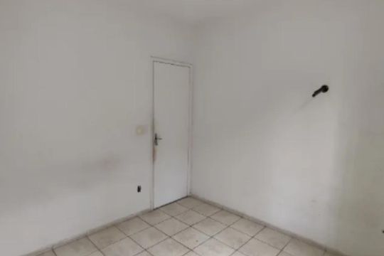 Quarto de apartamento à venda com 2 quartos, 44m² em Caetano Furquim, Belo Horizonte