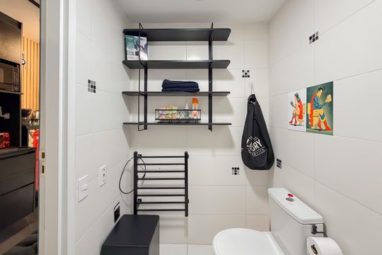 Banheiro de kitnet/studio para alugar com 1 quarto, 28m² em Vila Mariana, São Paulo
