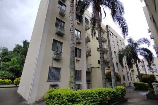Fachada do bloco de apartamento à venda com 2 quartos, 47m² em Taquara, Rio de Janeiro