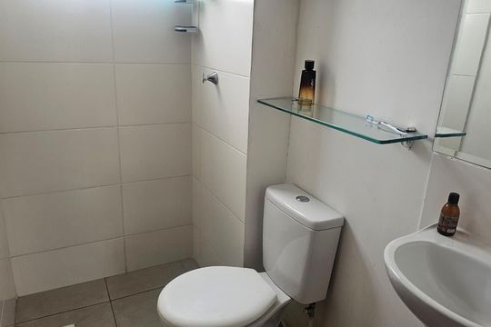 Banheiro de apartamento para alugar com 2 quartos, 39m² em Lorena Park, Goiânia