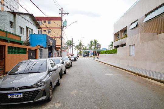 Área comum de casa para alugar com 8 quartos, 250m² em Nova Mirim, Praia Grande
