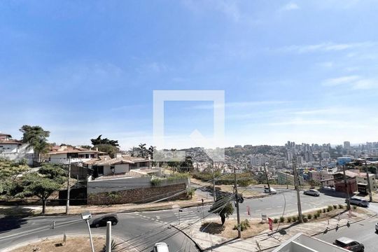 Apartamento à venda com 3 quartos, 101m² em Sion, Belo Horizonte