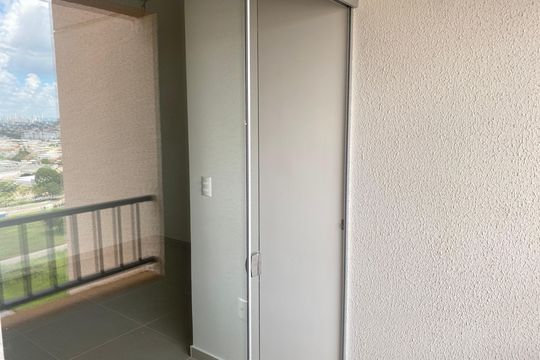 Varanda de apartamento para alugar com 2 quartos, 54m² em Parque Oeste Industrial, Goiânia
