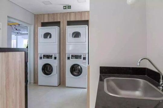 Área comum de apartamento para alugar com 2 quartos, 46m² em Parque Industrial Tomas Edson, São Paulo