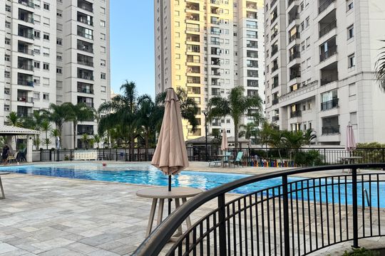 Apartamento à venda com 3 quartos, 64m² em Vila Suzana, São Paulo