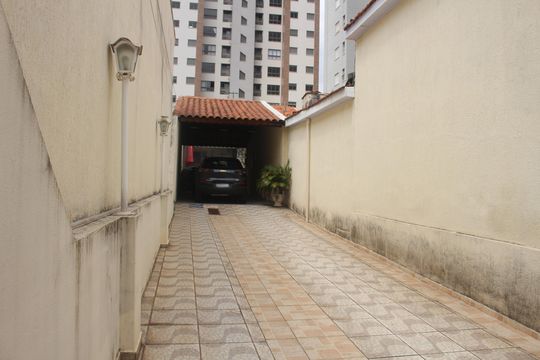 Garagem de casa à venda com 3 quartos, 130m² em Santo Antônio, São Caetano do Sul