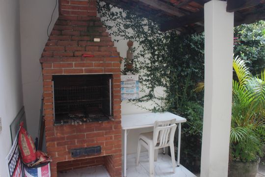 Quintal de casa à venda com 3 quartos, 130m² em Santo Antônio, São Caetano do Sul