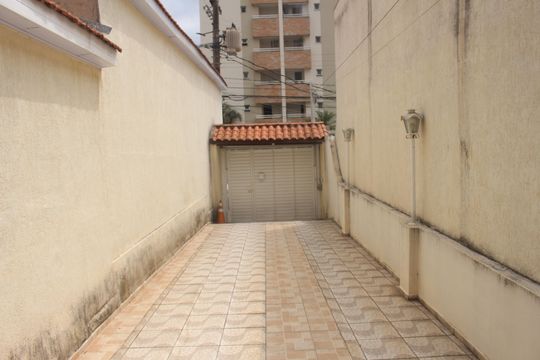 Garagem de casa à venda com 3 quartos, 130m² em Santo Antônio, São Caetano do Sul
