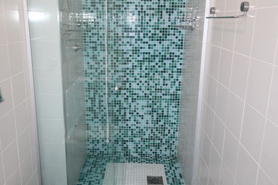 Banheiro de apartamento para alugar com 3 quartos, 77m² em Jardim das Colinas, São José dos Campos
