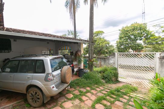 Casa para alugar com 4 quartos, 382m² em Santa Branca, Belo Horizonte