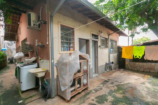 Casa para alugar com 4 quartos, 382m² em Santa Branca, Belo Horizonte