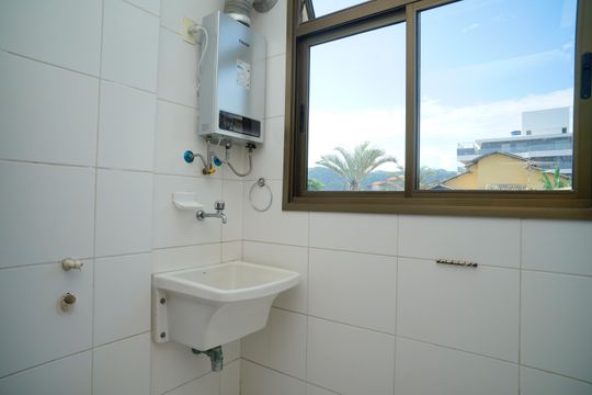 Área de Serviço de apartamento para alugar com 3 quartos, 110m² em Piratininga, Niterói