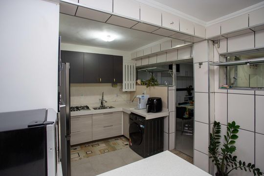 Cozinha de apartamento à venda com 2 quartos, 72m² em Jardim Rosinha, Diadema