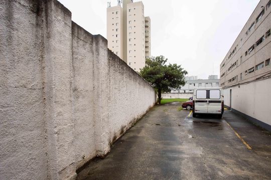 Garagem de apartamento à venda com 2 quartos, 72m² em Jardim Rosinha, Diadema